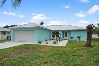 Building Photo - Perfect West Bradenton Location - 2 bedroom / 2 bathroom Home
