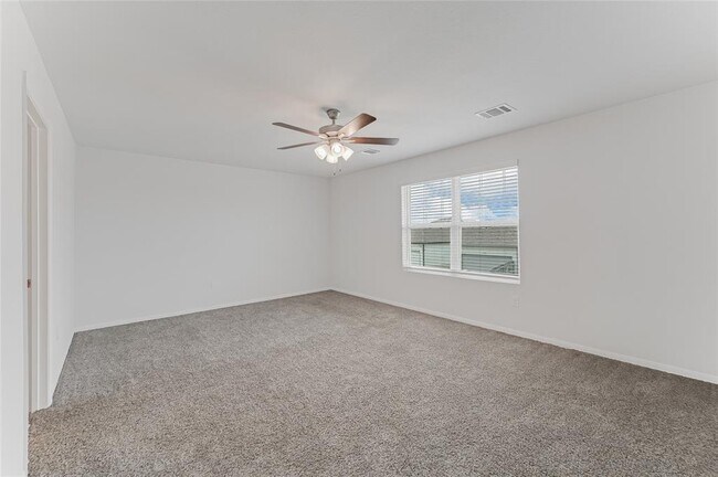 Building Photo - 133 Everglades Dr