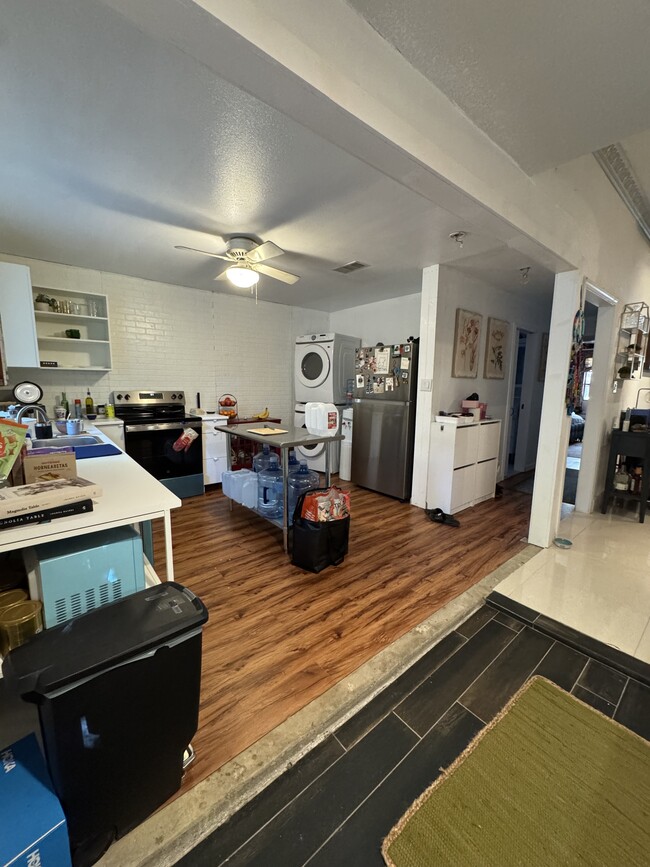 kitchen from entrance view - 145 S Maxwell Creek Rd