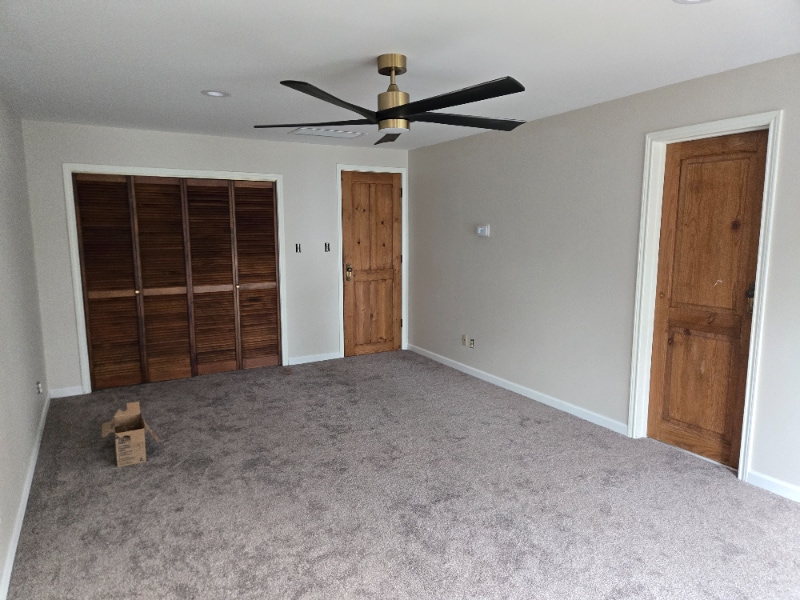 Building Photo - 115 Sandager Ave