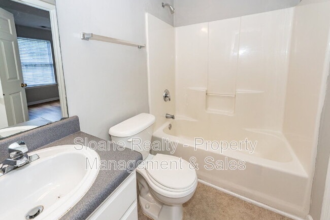 Building Photo - 1343 Pinnacle Ln