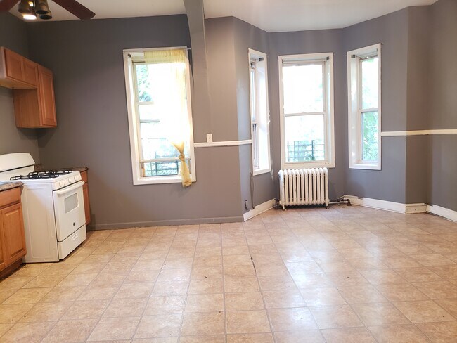 Building Photo - 25 Bergen Ave