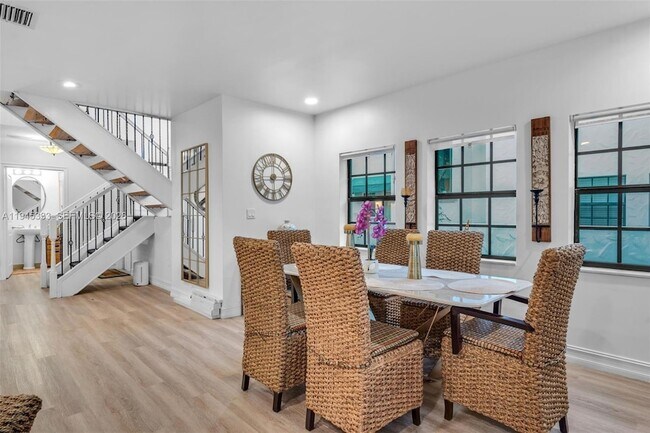 Building Photo - 4419 Hidden Harbour Terrace