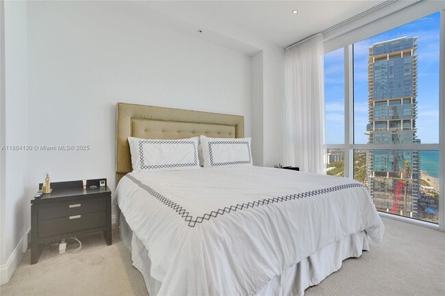 Building Photo - 18201 Collins Ave