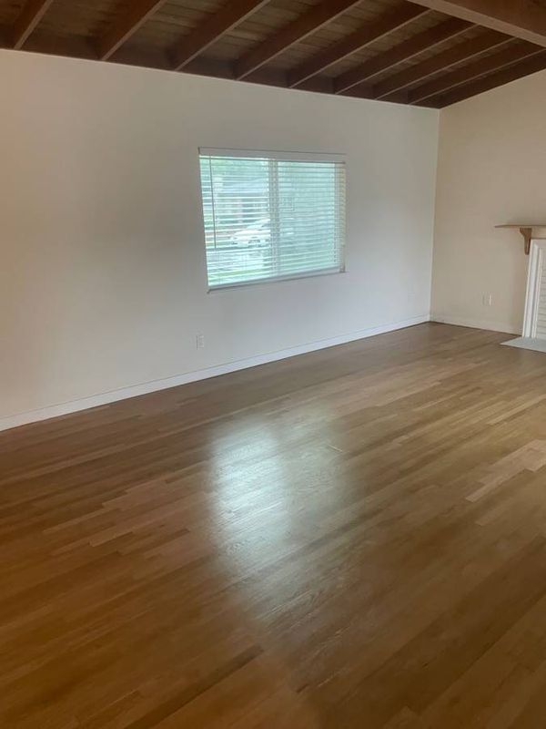 Building Photo - 5741 E 23rd St