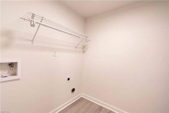 Building Photo - 55 Phelps Cir