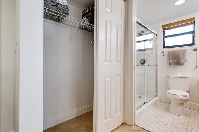 Building Photo - 11863 Wimbledon Cir