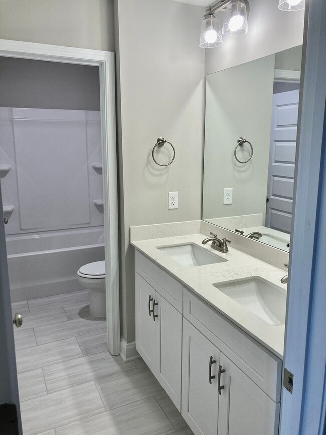 Building Photo - BRAND NEW TOWNHOME IN GROVETOWN GEORGIA