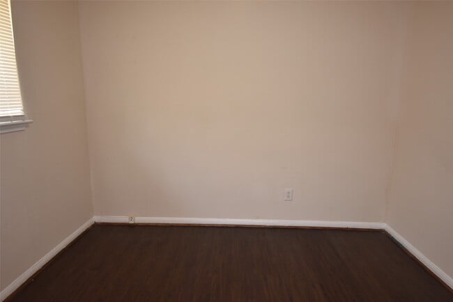 Building Photo - 11903 Sagecliff Dr