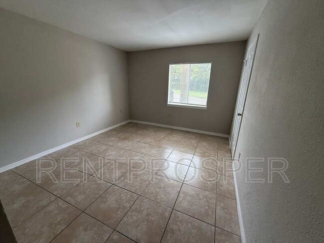 Building Photo - 4305 S Semoran Blvd