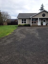 Building Photo - 1218 W Spruce St