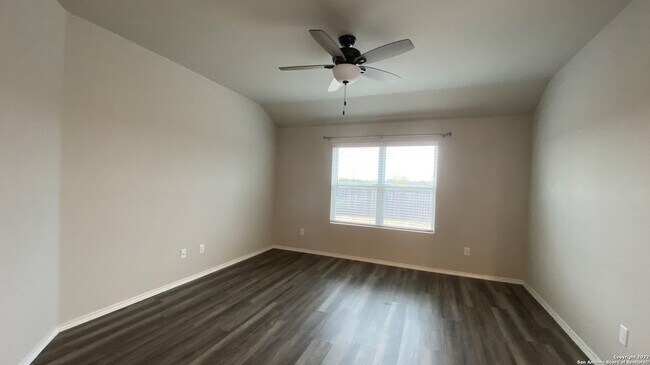 Building Photo - 10410 Waverunner-