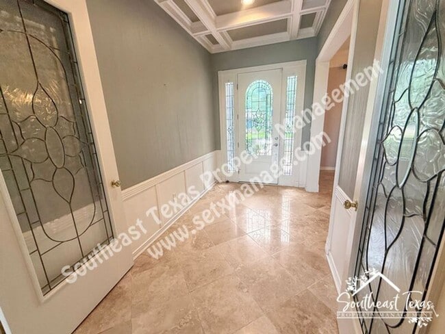 Building Photo - 4980 Littlewood Dr