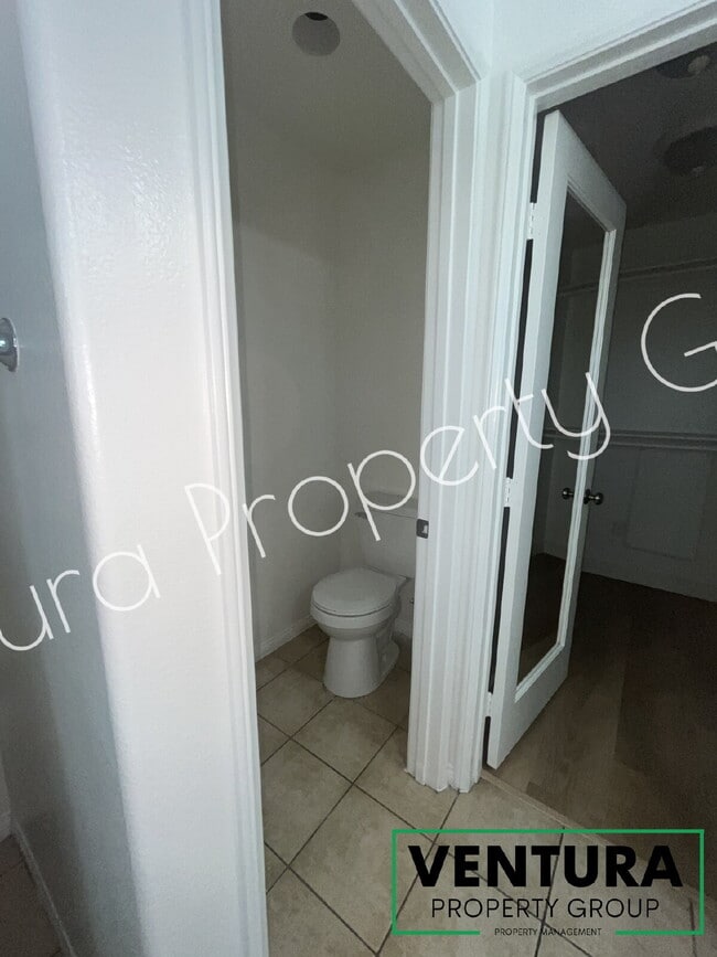 Building Photo - Spacious 4-Bed, 3-Bath Townhouse Retreat at The Gated Community at the Cottages