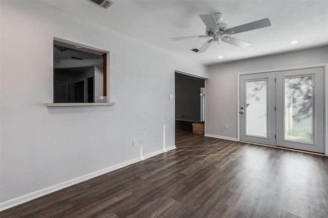 Building Photo - 1902 Green Meadow Ct