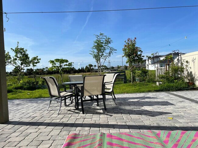Building Photo - 11146 Abaco Island Ave