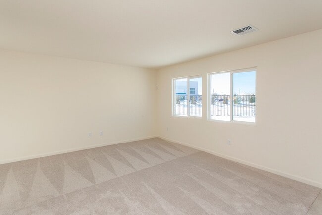 Building Photo - 8981 Quail Fls Dr