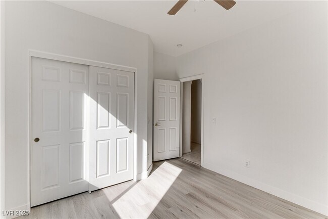 Building Photo - 523 Moses Lake Ct