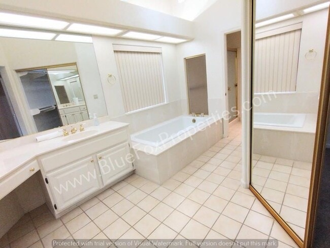 Building Photo - 7793 E Marquise Dr