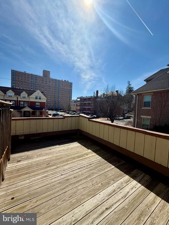 Building Photo - 1503 N Broom St