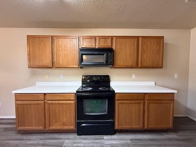 Building Photo - 3625 Clydesdale Dr