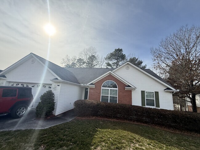 Building Photo - 7458 Salmon Ln