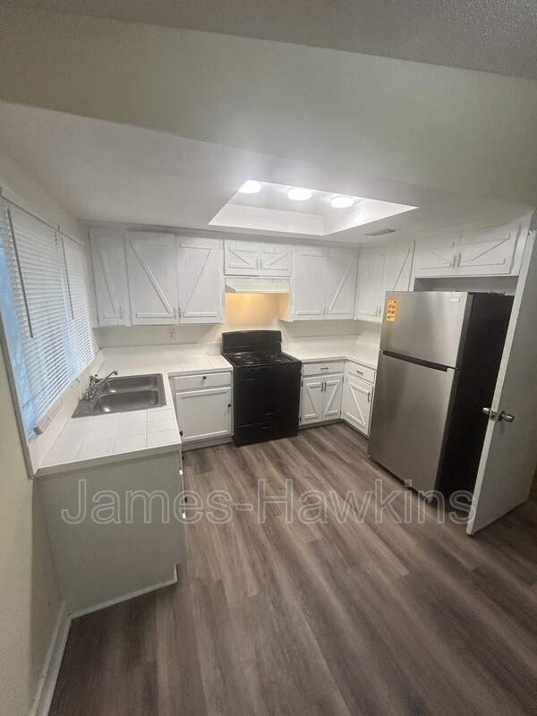 Building Photo - 5328 Ira Ln