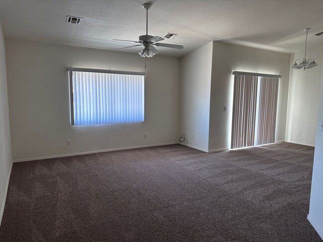 Building Photo - 2 BR 2Ba Home with YARD, Garage, close to Hwy 95 Fort Mohave