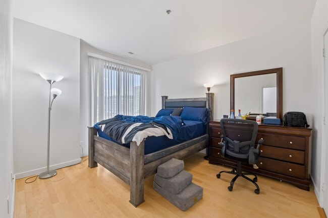 Building Photo - 26 Ave at Port Imperial