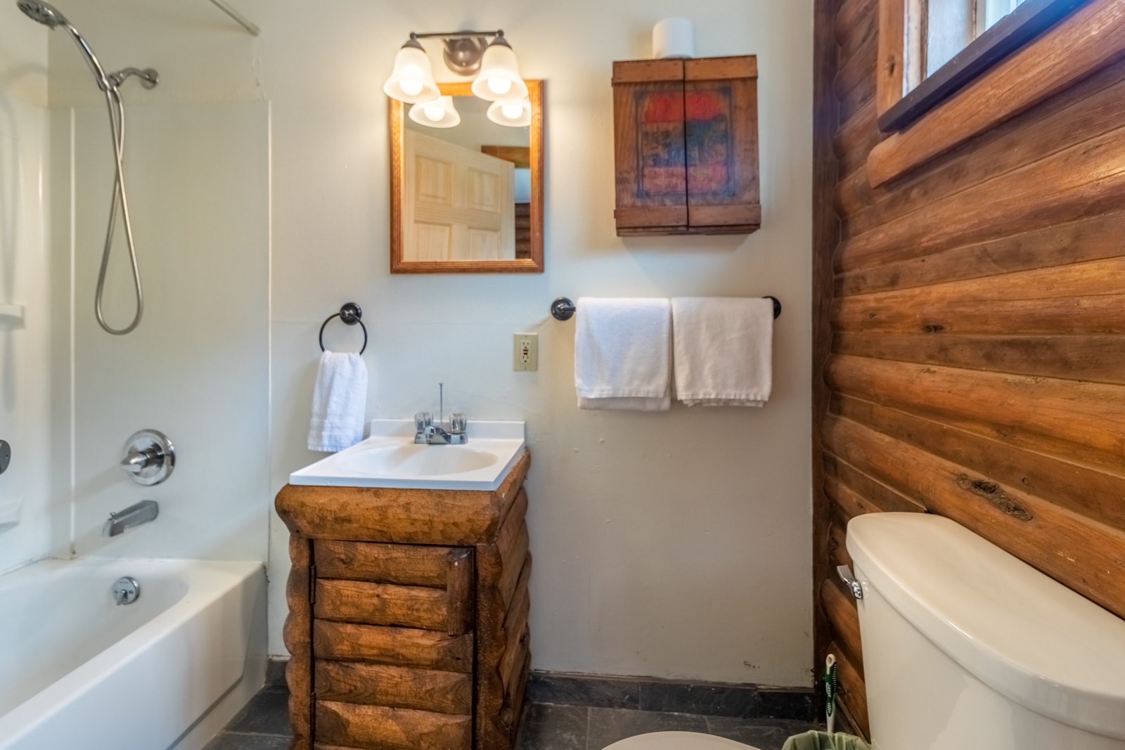 Building Photo - 325 Vine St