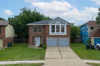 Building Photo - 13701 Cambourne Dr