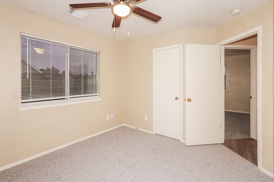 Building Photo - 20624 Patriot Park Ln