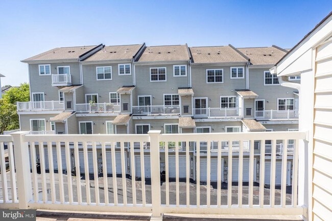 Building Photo - 13538 Waterford Hills Blvd