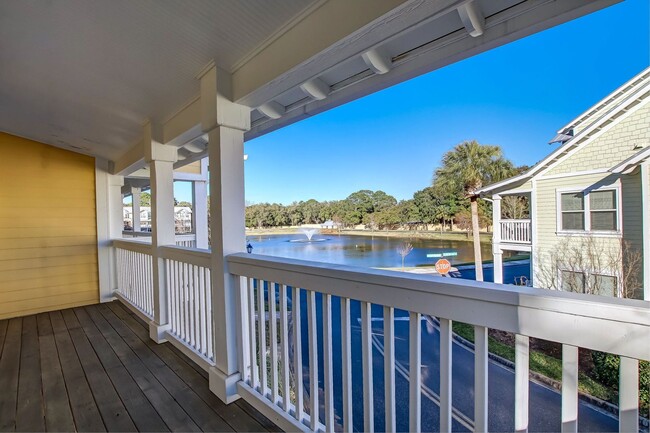 Building Photo - Coastal Living on Amelia Island