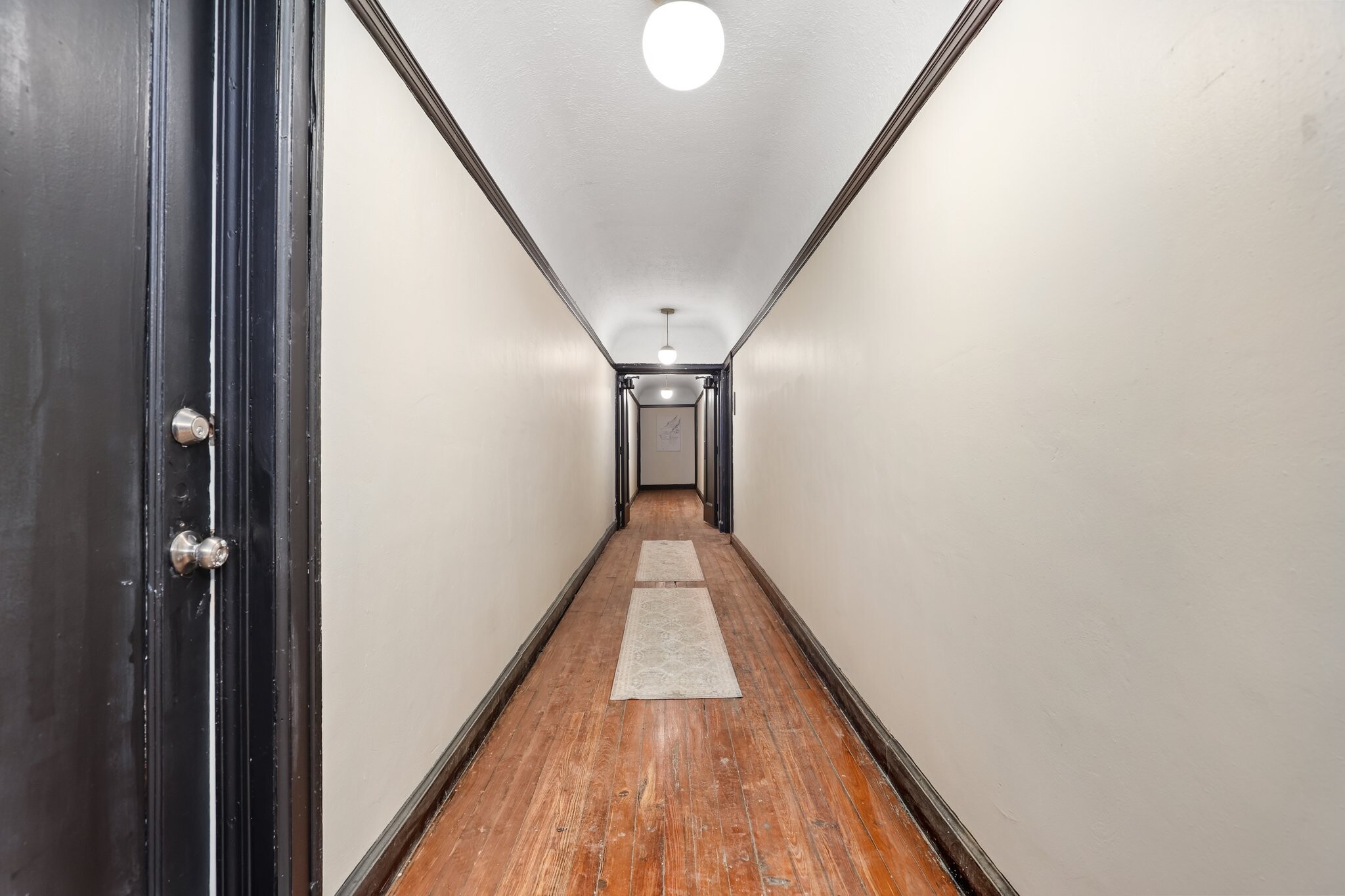 Building Photo - 14841 Kercheval St