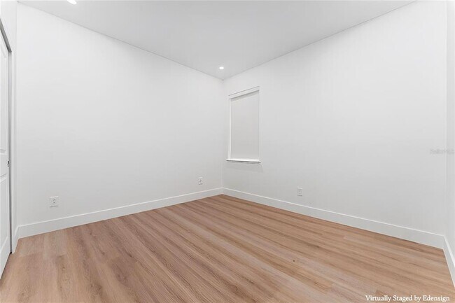 Building Photo - 81 Overleaf Ln