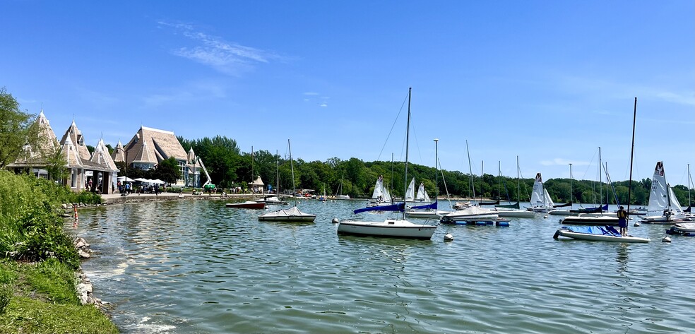 Just a quick walk from the beautiful Lake Harriet - 2800 W 44th St