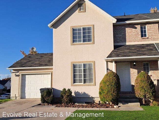 Primary Photo - 3 br, 2.5 bath House - 469 E 250 N