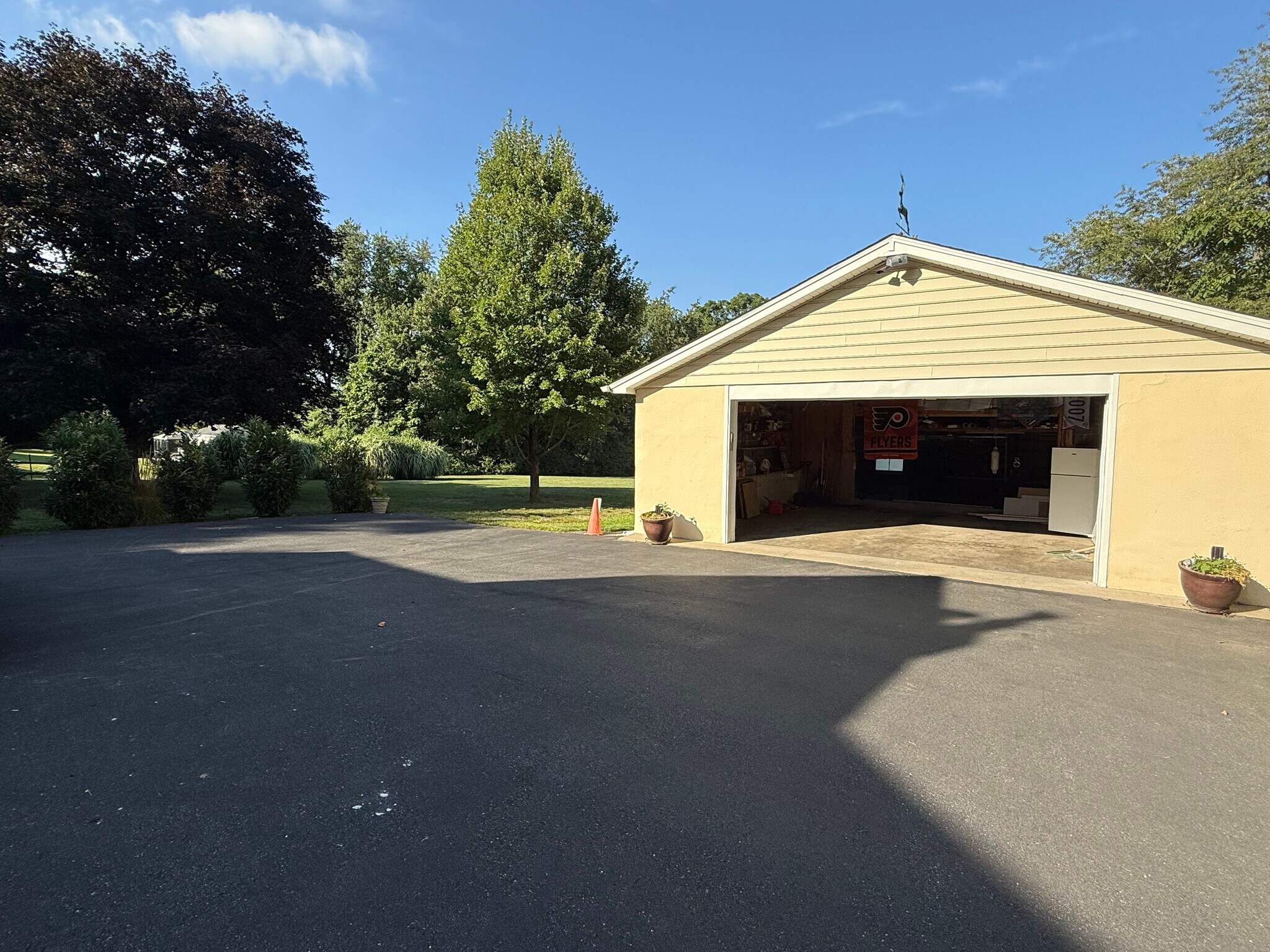 Building Photo - 29 S New Middletown Rd