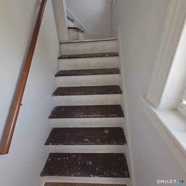 Building Photo - 124 Geddes Terrace