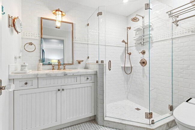 Building Photo - 3421 S Ocean Blvd