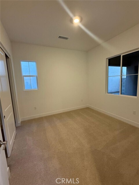 Building Photo - 153 Great Park Blvd