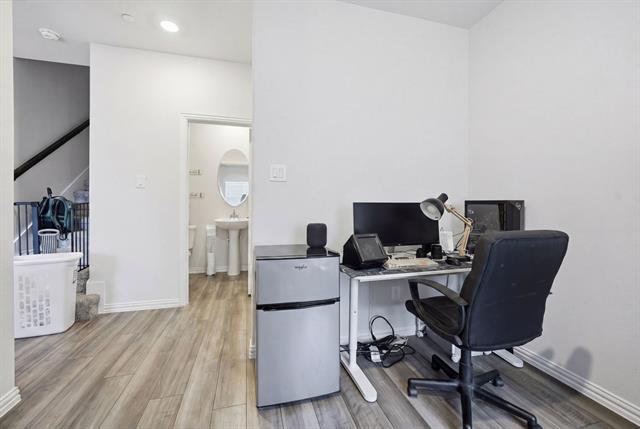 Building Photo - 224 Monarch Wy