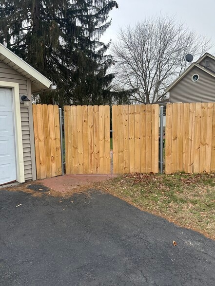 Gated entry into living area - 260 Jefferson Ave