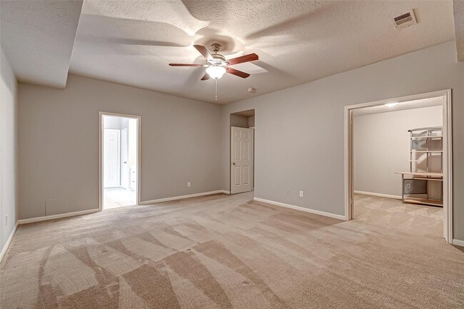 Building Photo - 2130 Autumn Fern Dr