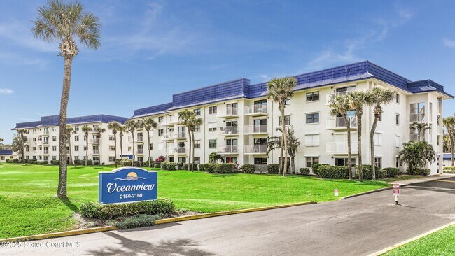 Building Photo - 2160 N Hwy A1A