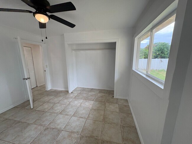 Building Photo - Rare 5 bedroom, 3 bath PET FRIENDLY HOUSE in KAILUA!