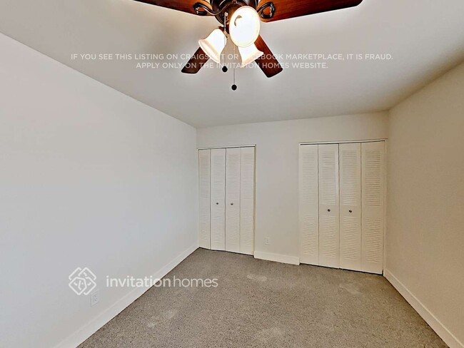 Building Photo - 4800 S Taylor Dr