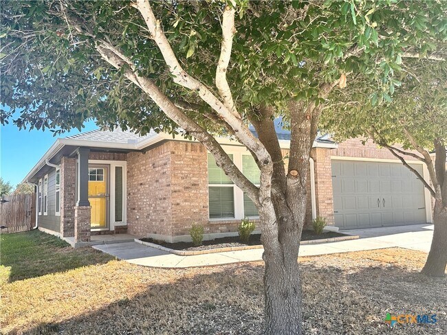 Building Photo - 417 Capistrano Dr