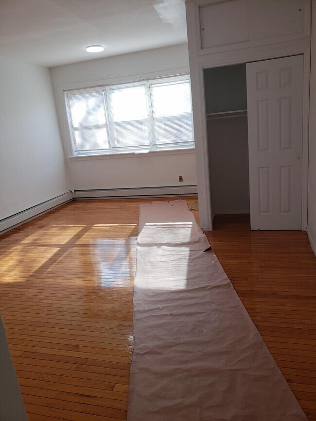 Building Photo - 1855 74th St